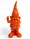 McGowan – Nisse med fredstegn i oransje