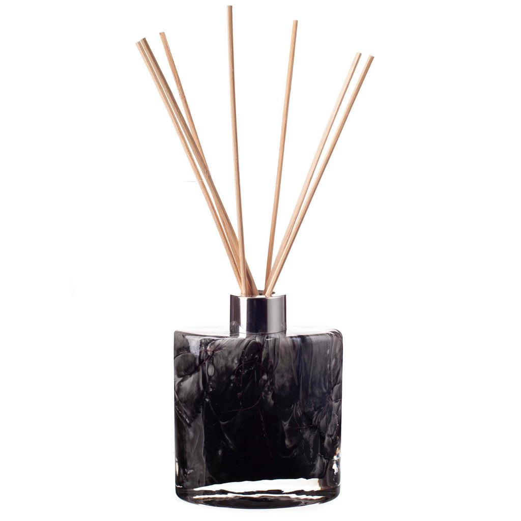 Amelia Art Glass – liten håndlaget glassbeholder til duftolje og duftpinner | Black Marble
